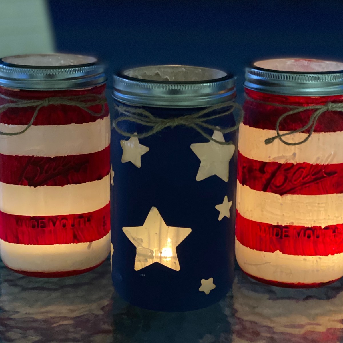 Weekend Project: Patriotic Mason&nbsp;Jars